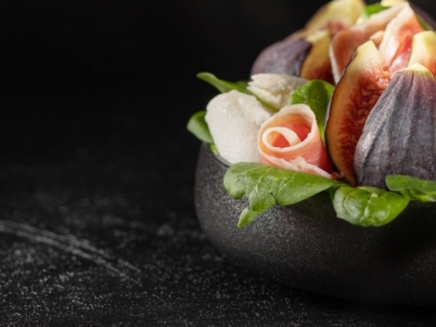 Grillowanie z Weberem: figi z mozzarellą Di Bufala